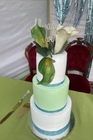 Fresh Call lilies and Mint Green Wedding Cake