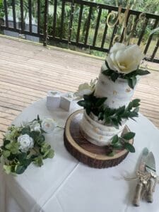 A Touch Of Nature 2 Tier Wedding Cake